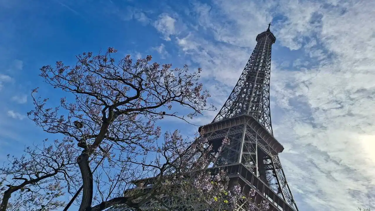 الشرطة الفرنسية تفتح تحقيقاً حول مراهنات الطقس عبر منصة بوليماركت في باريس